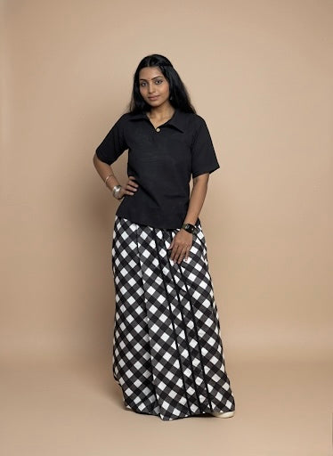 Women Black & White Checks Pajamalungi