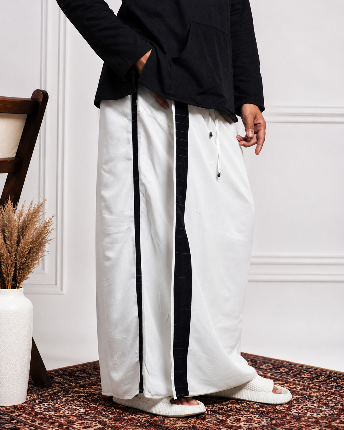 Men White  Colour Pajamalungi With Black And Silver Zari Stripe Panel