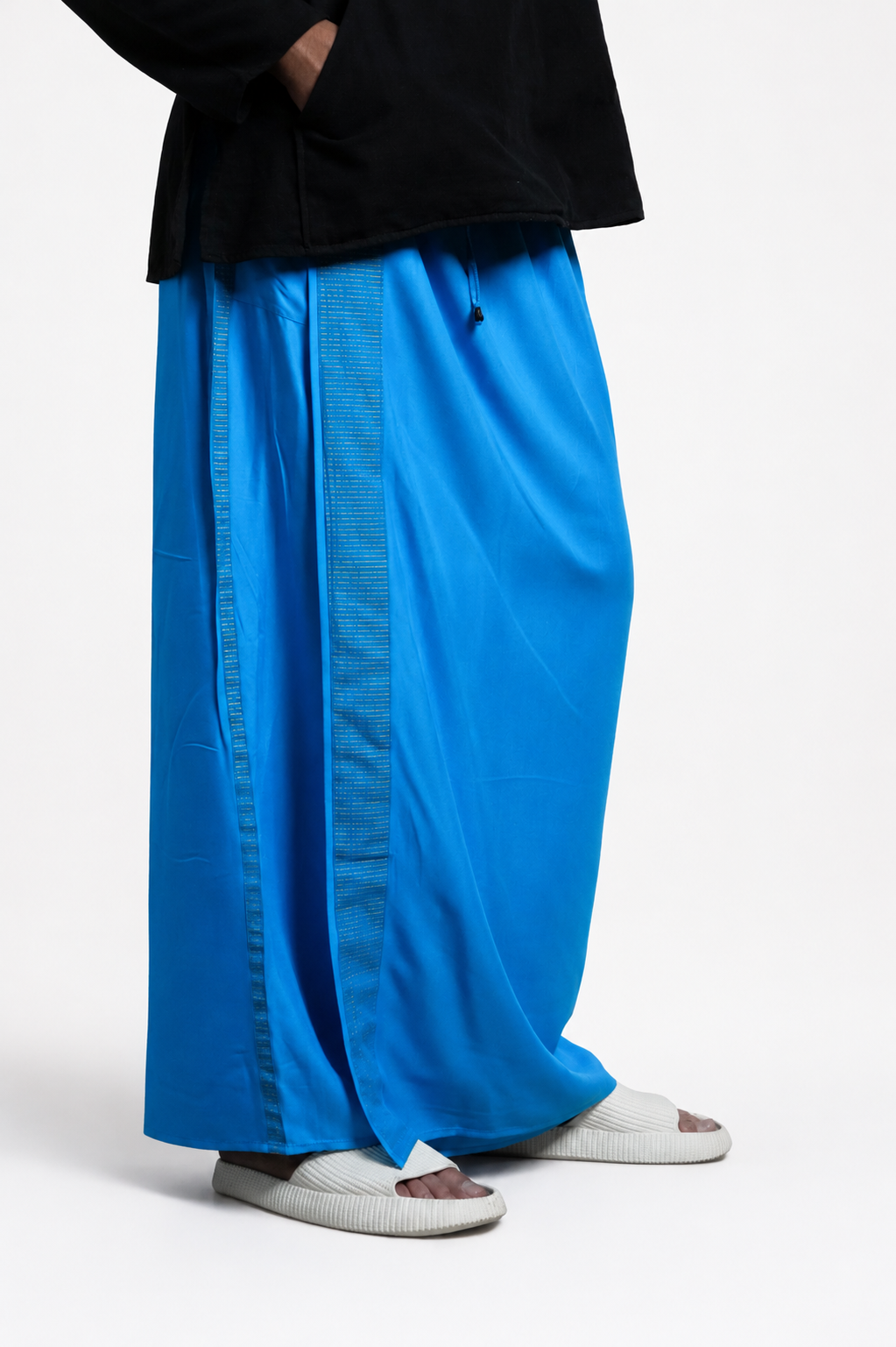 Men Blue Colour Pajamalungi With Blue And Gold Zari Stripe Panel