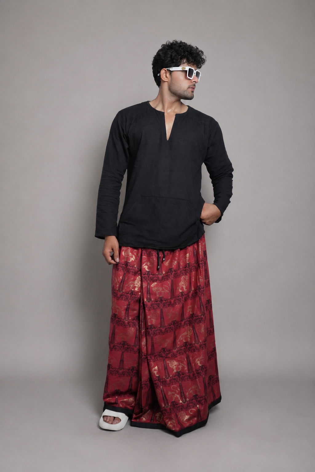 Men Lion Foil Print Red & Black Pleated  Pajamalungi