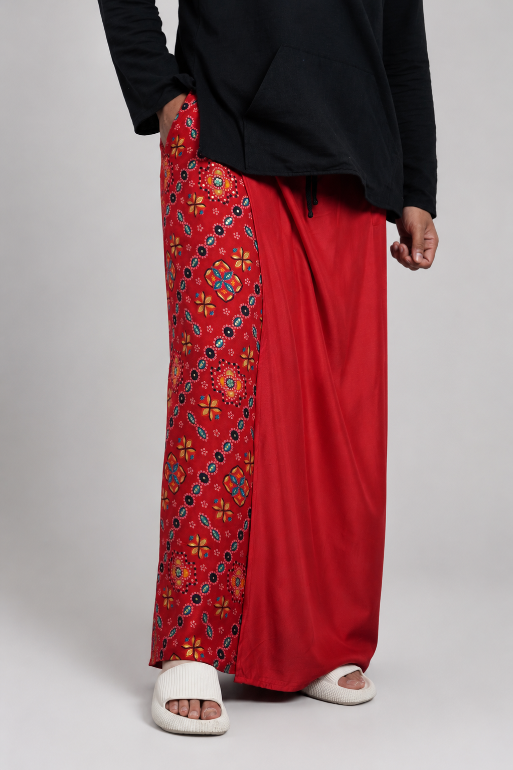 Men Red Colour Pajamalungi With Foil Printed Panel