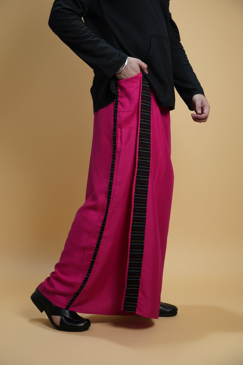 Men Pink Colour Pajamalungi With Black Stripe Panel