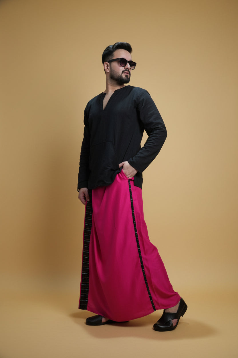 Men Pink Colour Pajamalungi With Black Stripe Panel