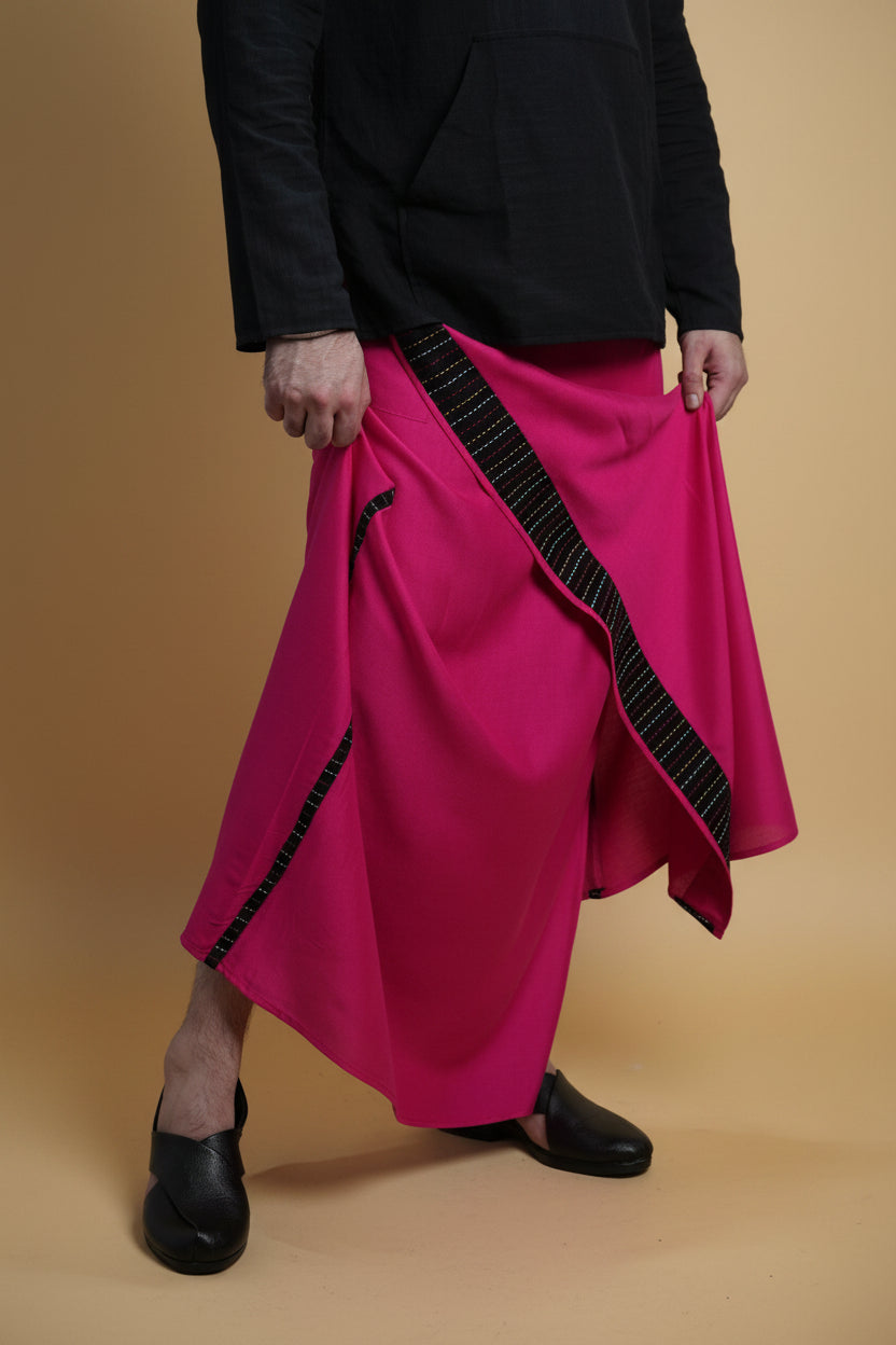 Men Pink Colour Pajamalungi With Black Stripe Panel