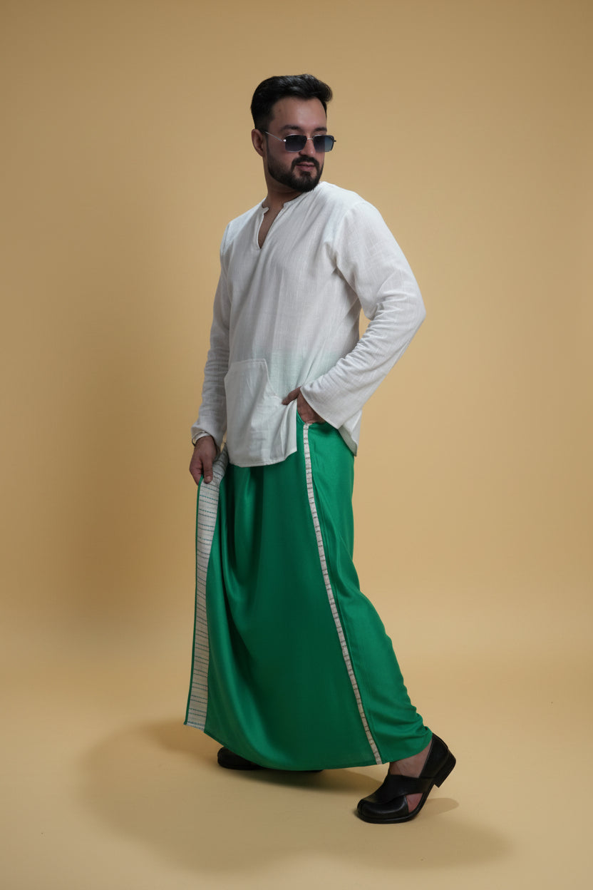 Men Green Colour Pajamalungi With White Stripe Panel