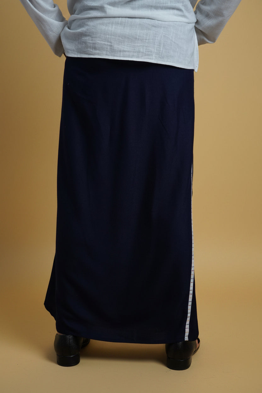 Men Navy Blue Colour Pajamalungi With White Stripe Panel