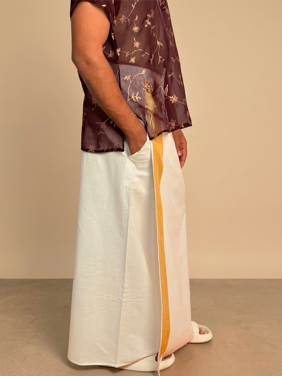 Men White Color With  Golden Zari Stripe Pajamalungi