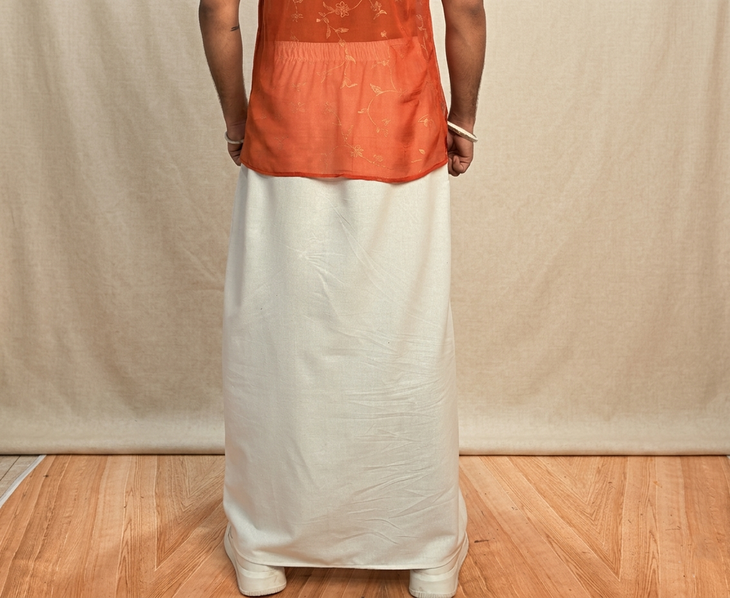 Men White Color With Copper Zari Stripe Pajamalungi