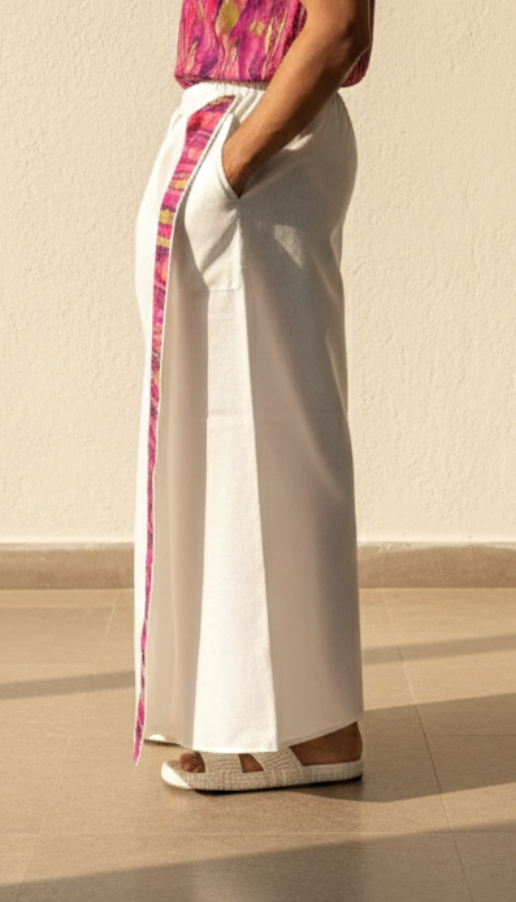 Men's White Cotton Pajamalungi with Vertical Contrast Stripe