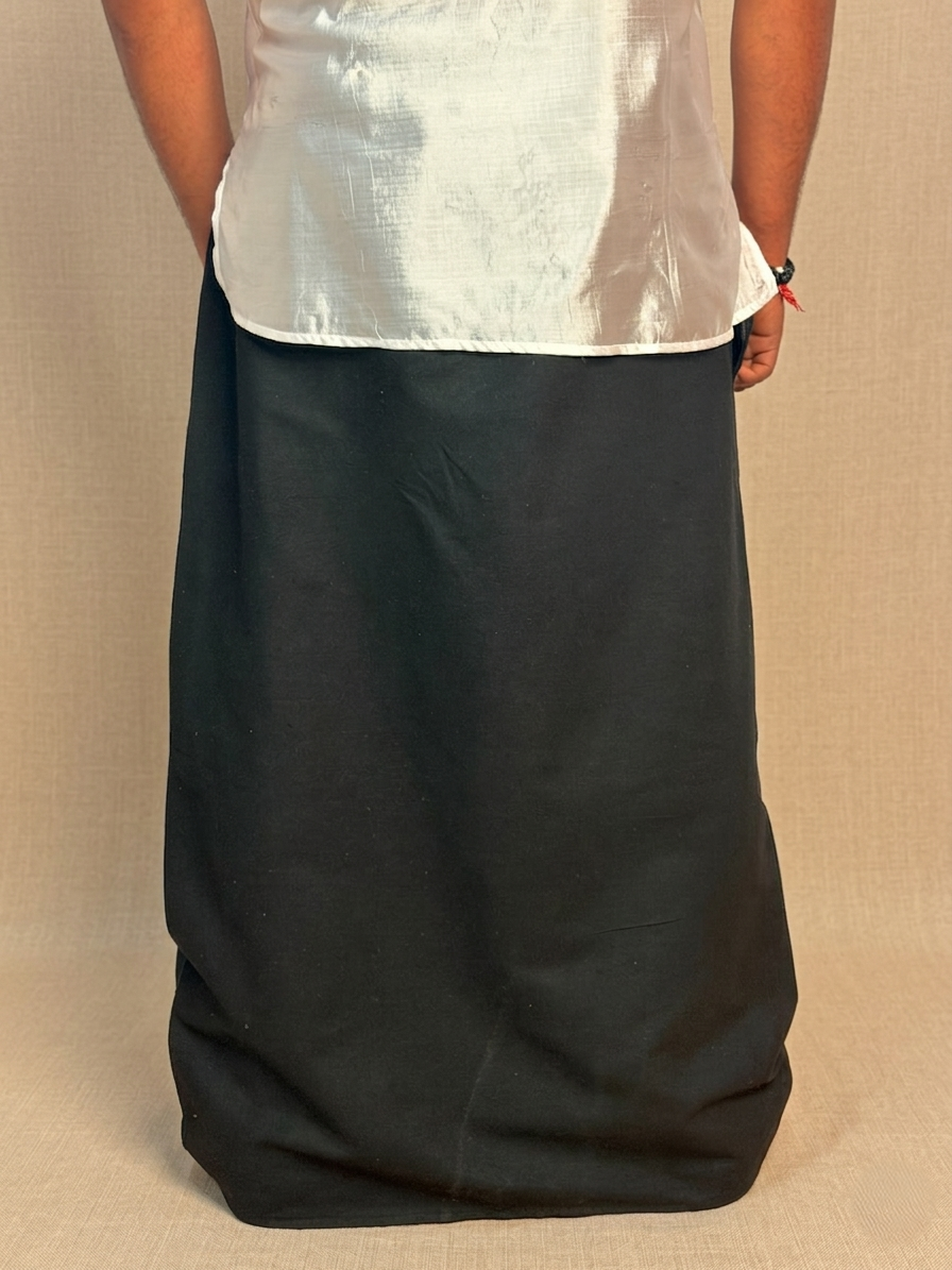 Men Black Color With Copper Zari Stripe Pajamalungi
