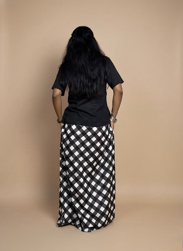 Women Black & White Checks Pajamalungi