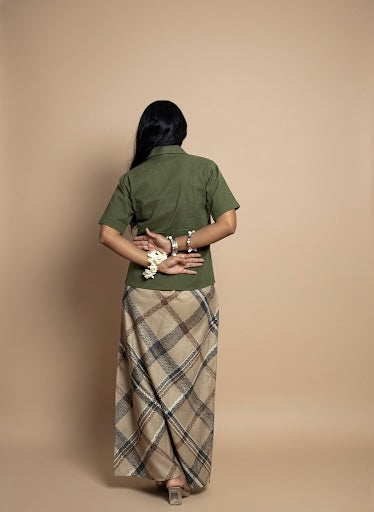 Women Beige Checkered Pajamalungi