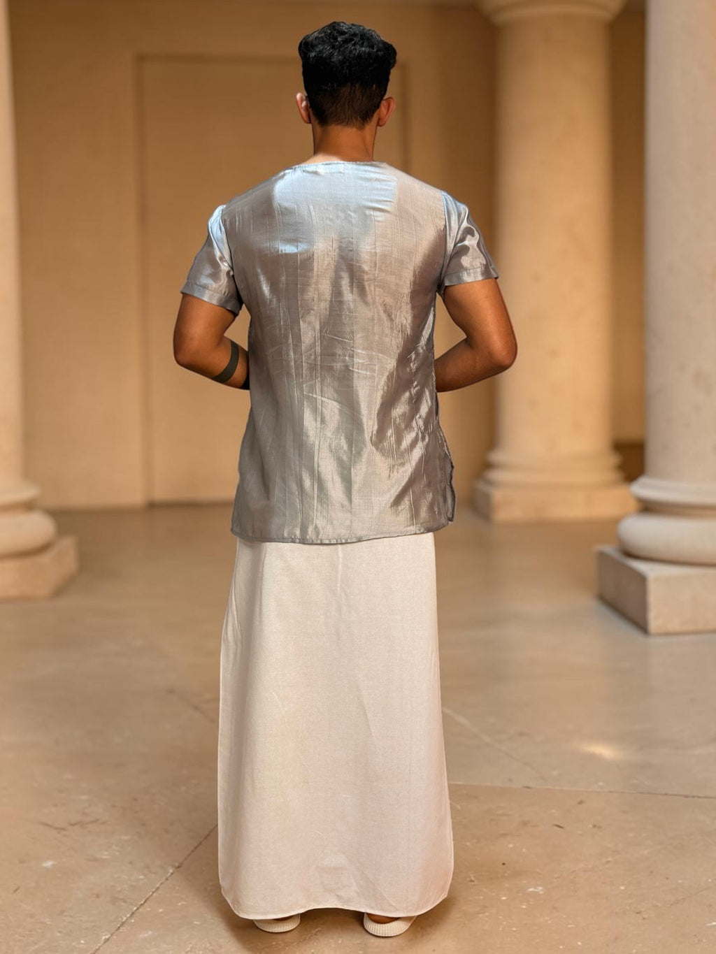 Men White Color With Grey Zari Stripe Pajamalungi