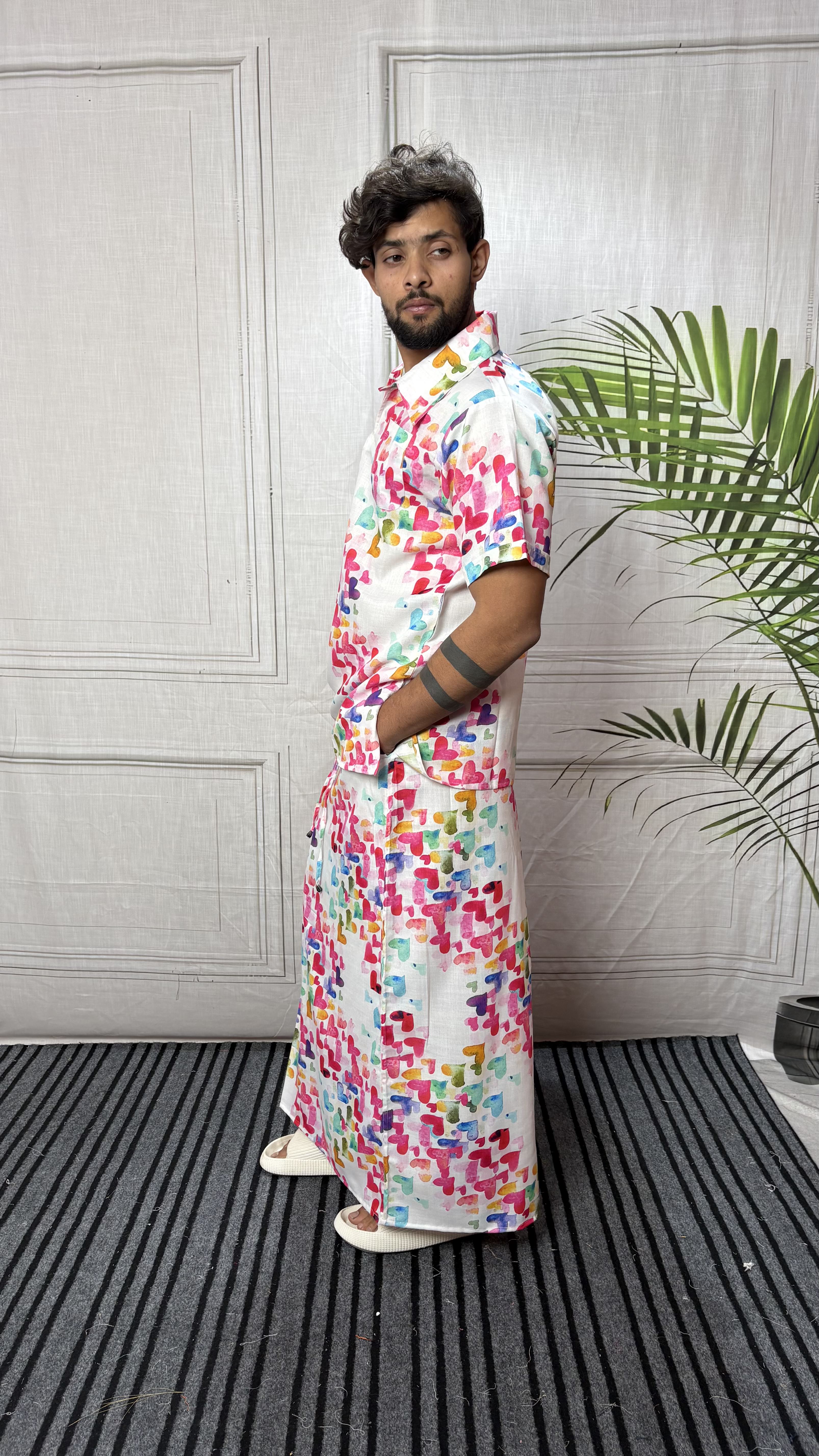 Men Heart Motif Print Straight Kurta
