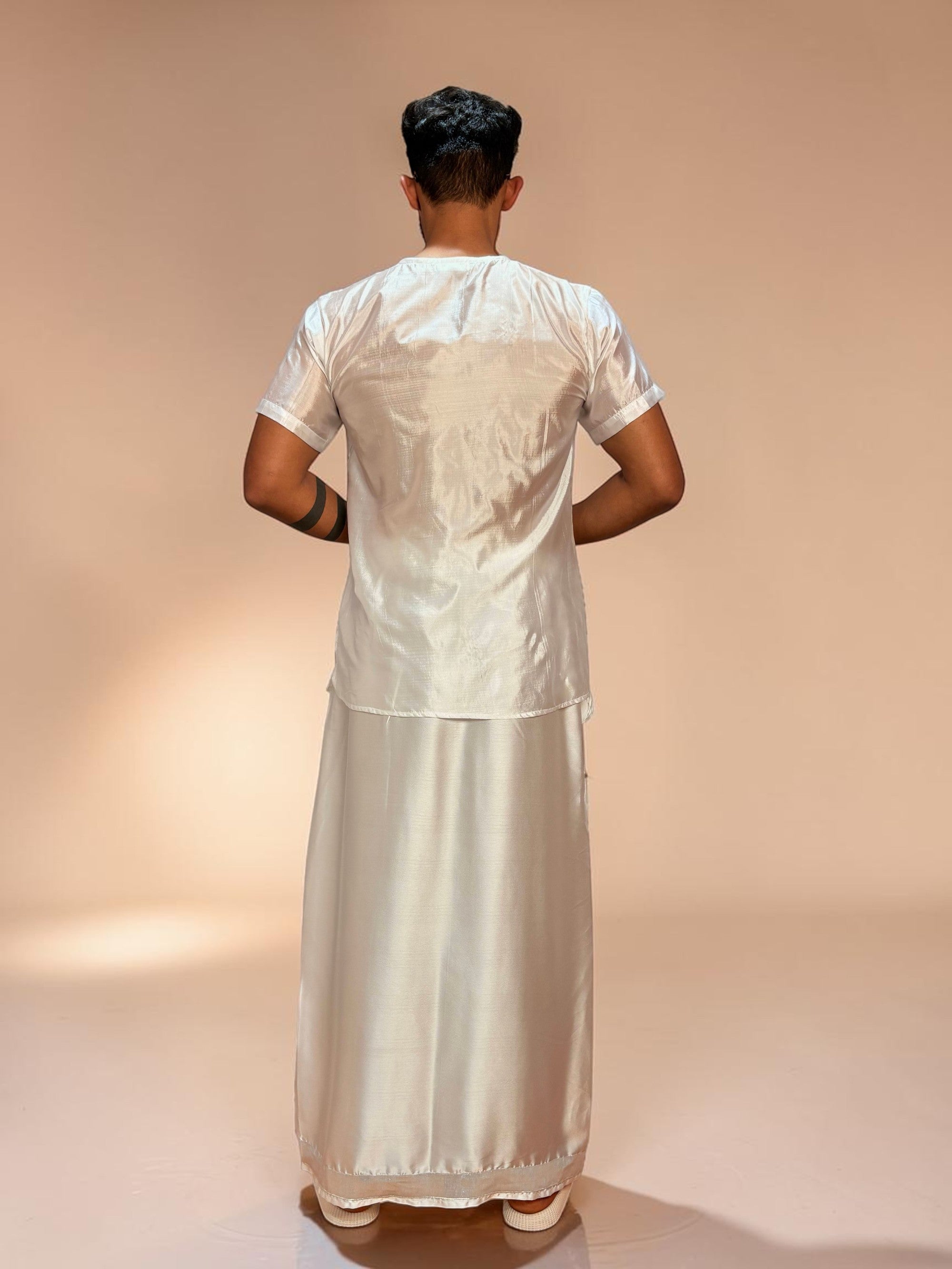 Men White Colour Silk Kurta