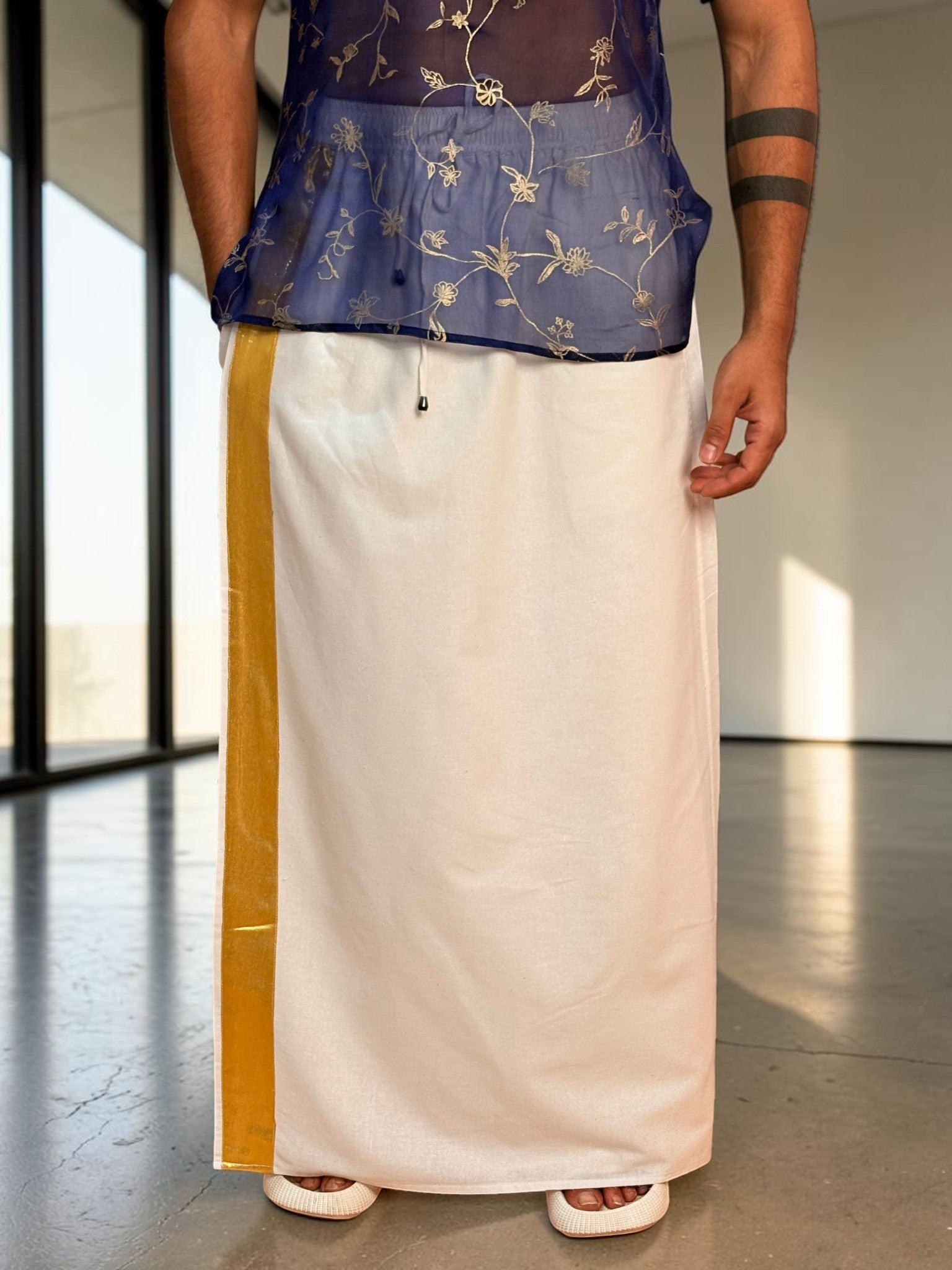 Men White Color With  Golden Zari Stripe Pajamalungi