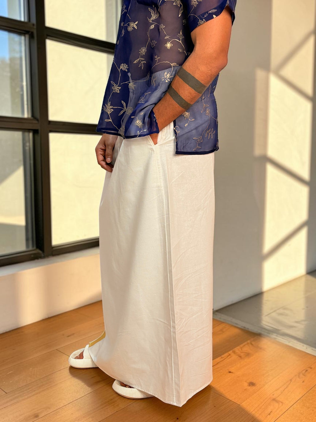 Men White Color With  Golden Zari Stripe Pajamalungi