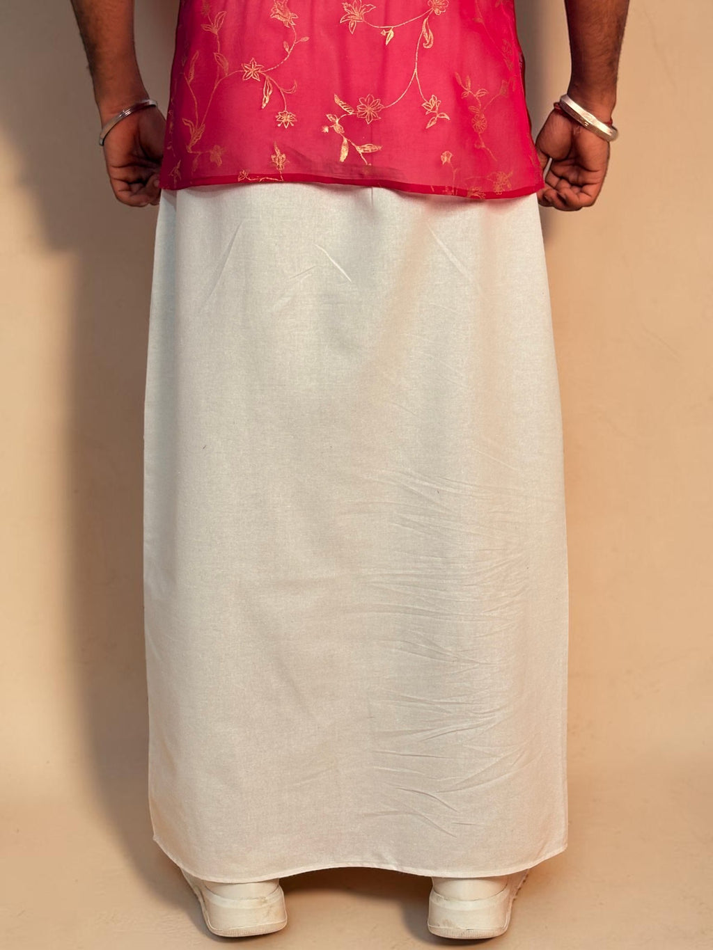 Men White Color With Copper Zari Stripe Pajamalungi
