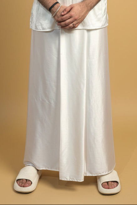 Men White Color Pleated Satin Silk Pajamalungi