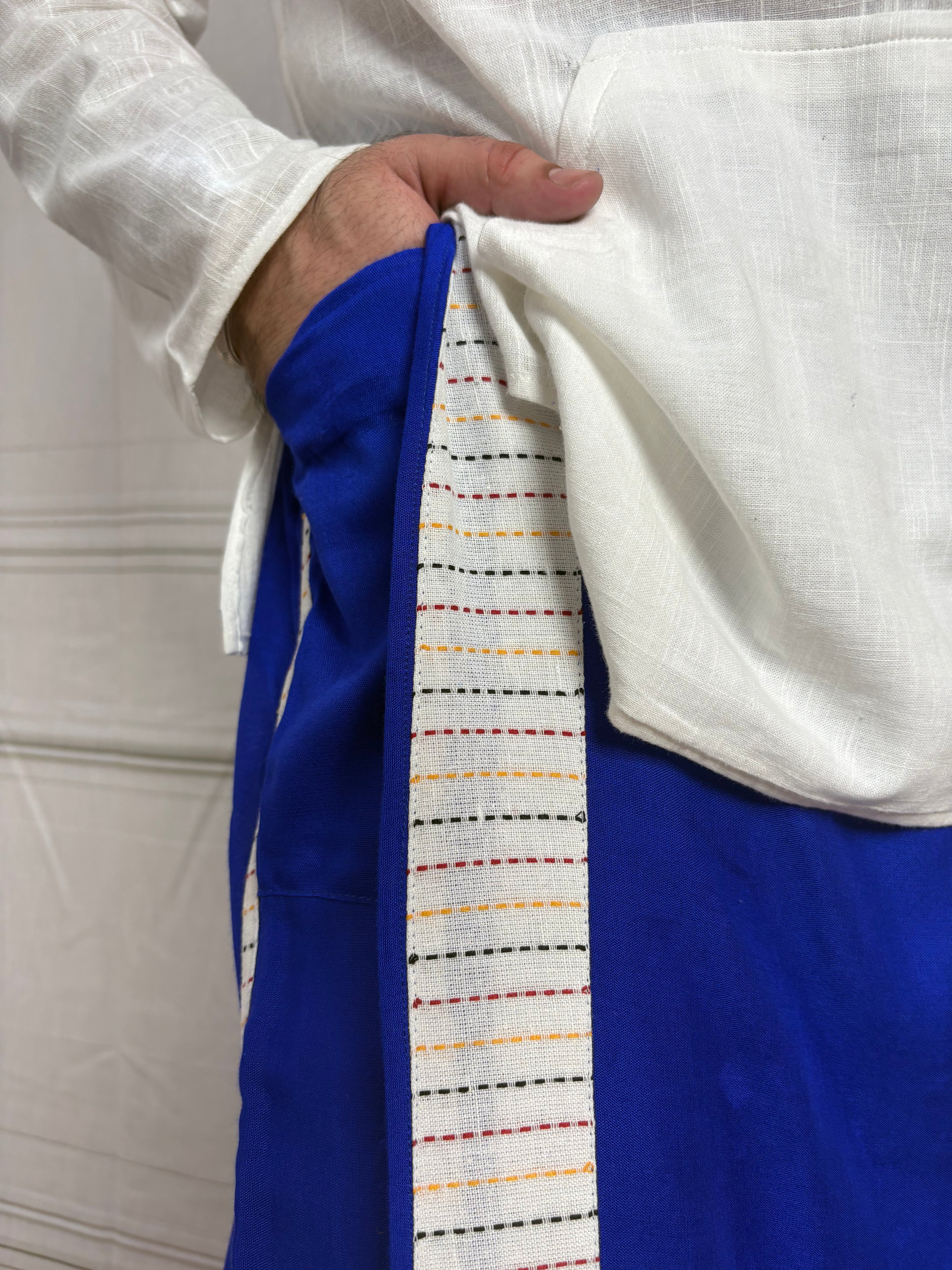 Men Royal blue Colour Pajamalungi With White Stripe Panel