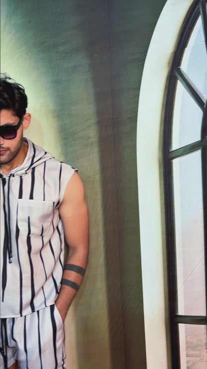 Printed Sleeveless hooded Beach wear Cord Set for Men