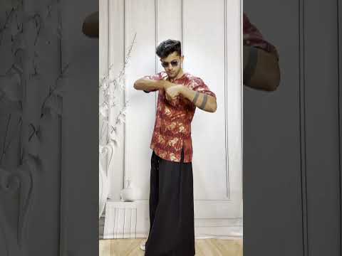 Men Black Color With Golden Zari Stripe Pajamalungi